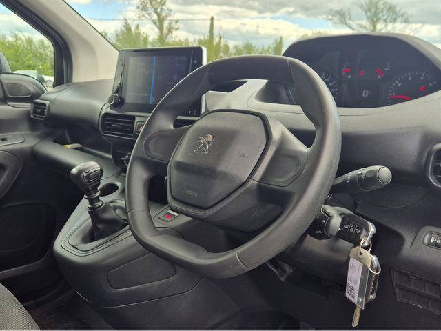 Image for 2023 Peugeot Partner ACTIVE PLUS 1.5 BLUE HDI A/C 6-SPEED 