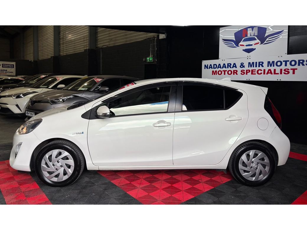 Image for 2015 Toyota Aqua 