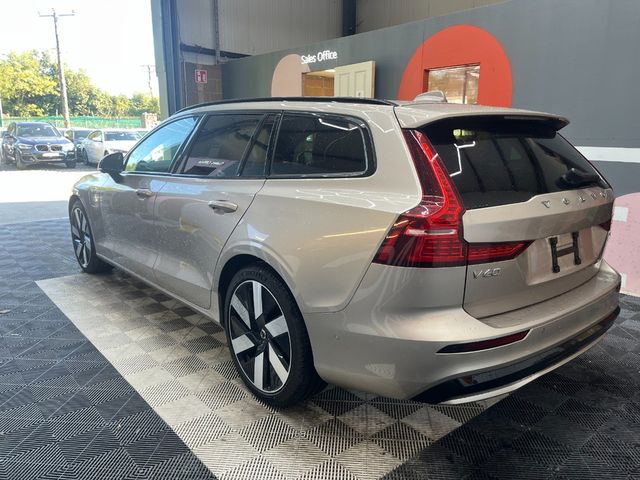Image for 2025 Volvo V60 2025 VOLVO V60 4WD ULTRA T6 AWD PLUG-IN HYBRID 2.0 AUTOMATIC / CRUISE CONTROL / PARKING CAMERA / ELECTRIC MEMORY & HEATED SEATS / PANORAMIC SUNROOF / HEATED STEERING WHEEL / APPLE CARPLAY AND MORE