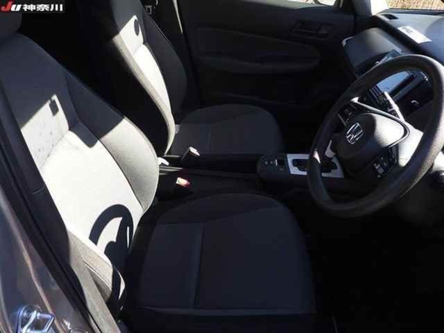 Image for 2023 Honda Fit 1.5 HYBRID AUTOMATIC - PUSH BUTTON START/STOP - HONDA SENSING - REAR CAMERA/PARKING RADAR