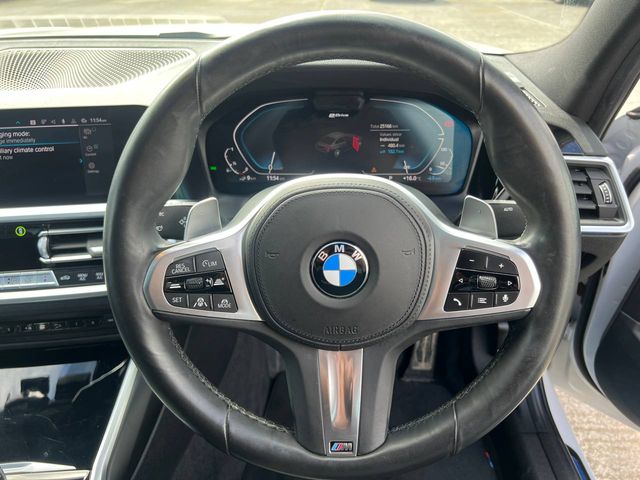 Image for 2020 BMW 3 Series 330e M-SPORT COMPETITION 2.0 HYBRID // OPENIN SUNROOF // FULL SERVICE HISTORY // LEATHER/ALCANTARA INTERIOR
