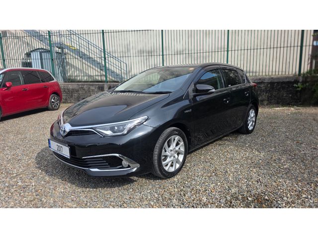 Image for 2017 Toyota Auris Hybrid 