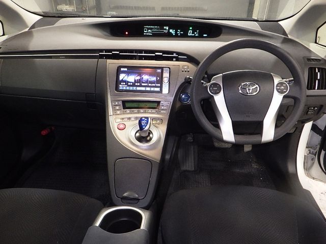 Image for 2013 Toyota Prius COMING IN NEW YEAR !! 2013 Prius Pearl White 122K Klms 