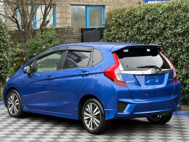 Image for 2016 Honda Fit SPORT 1.5 HYBRID // DIAMOND CUT ALLOYS // SERVICE HISTORY // PADDLE SHIFT