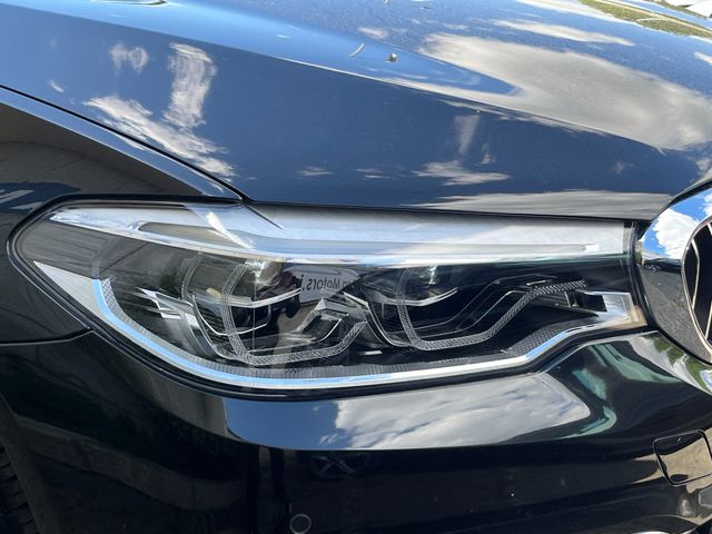 Image for 2018 BMW 5 Series 530e LUXURY 2.0 PHEV PETROL //MASSIVE SPEC//LOW MILES//VENTILATED MASSAGE SEATS//HARMAN KARDON SOUND//SUNROOF//HEAD UP DISPLAY//DISPLAY KEY//360 PARKING CAMERAS//SAT NAV//