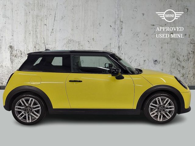Image for 2024 Mini Cooper Cooper C 3 Door
