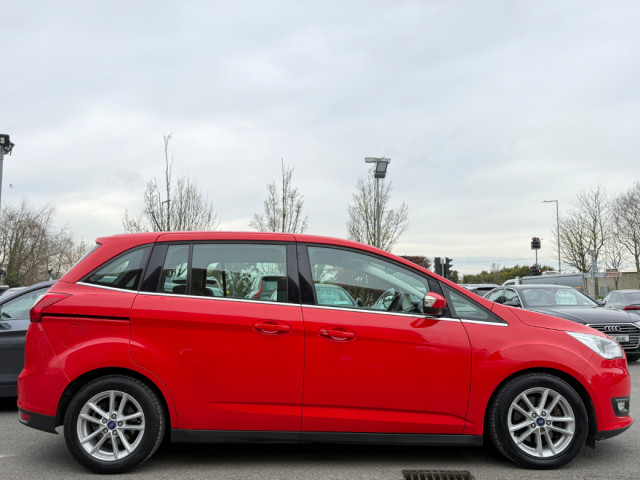 Image for 2018 Ford Grand C-Max 1.5 TDCI ZETEC 120BHP 7 SEATER *LOW KMS*