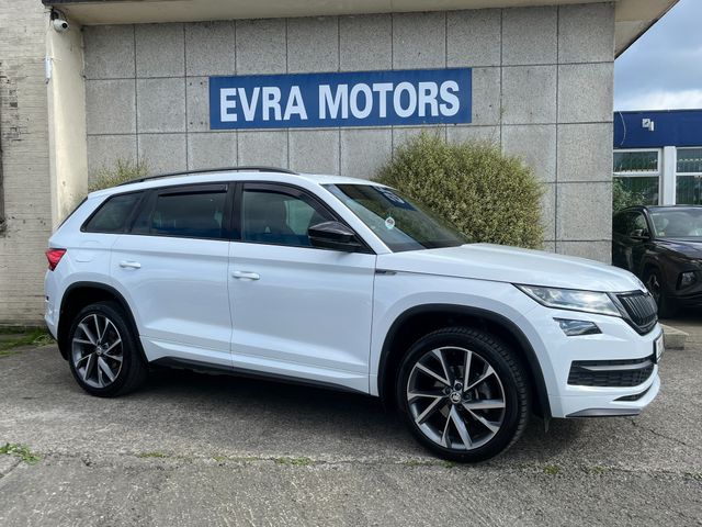 Image for 2020 Skoda Kodiaq AUTOMATIC 7 SEATER SPORTLINE 2.0 DIESEL //PANORAMIC GLASS ROOF//HALF LEATHER HEATED SEATS//