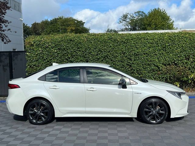 Image for 2019 Toyota Corolla WXB 1.8 HYBRID AUTO // HALF LEATHER HEATED INTERIOR // HEATED STEERING WHEEL // PARKING SENSORS