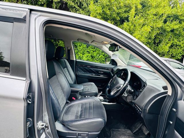 Image for 2018 Mitsubishi Outlander PHEV 2.0L MIVEC 4WD 5-Seater Instyle