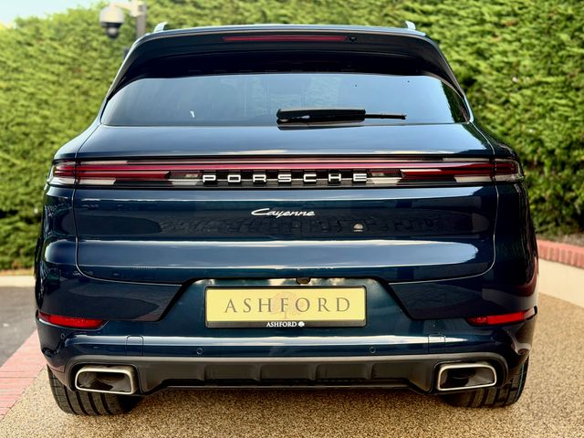 Image for 2024 Porsche Cayenne E-hybrid 5DR Auto