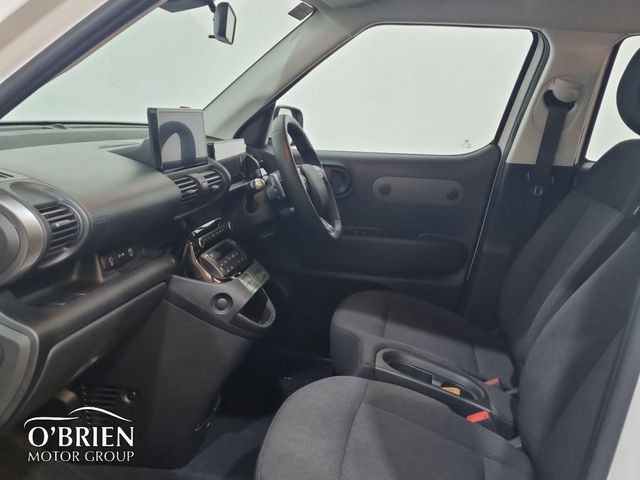 Image for 2025 Hyundai INSTER Inster Signature 42 kW