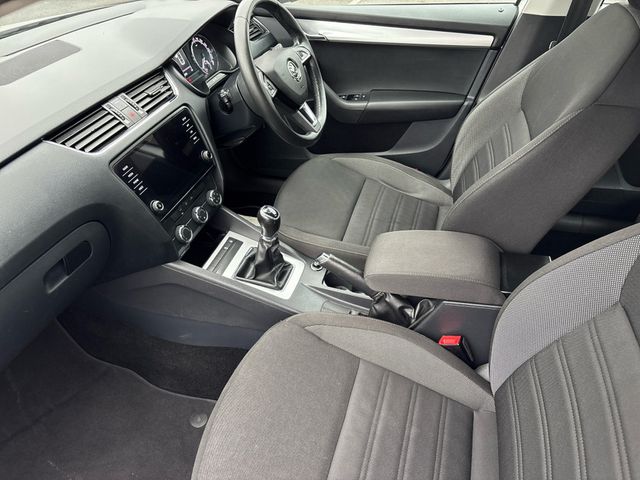 Image for 2020 Skoda Octavia AMBITION 1.6 TDI 115 115HP 4DR