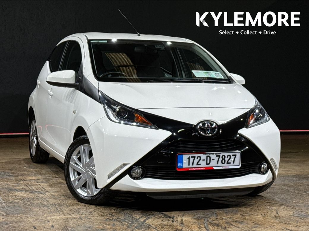 Image for 2017 Toyota Aygo 1.0 MANUAL "X-play+" - REVERSE CAMERA - AIR CONDITIONING