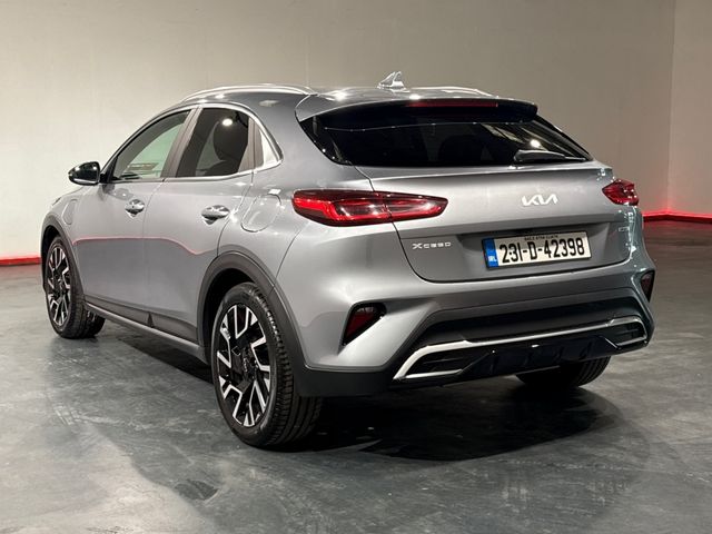 Image for 2023 Kia XCeed PHEV 1.6 AUTOMATIC - REVERSE CAMERA - CRUISE CONTROL/LANE ASSIST - DIAMOND CUT FACTORY ALLOY WHEELS - HALF BLACK LEATHER UPHOLSTERY