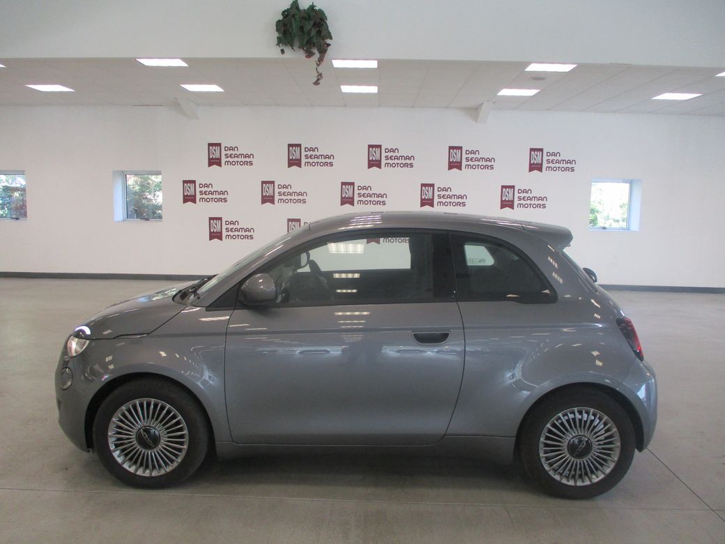 Image for 2025 Fiat 500e ICON