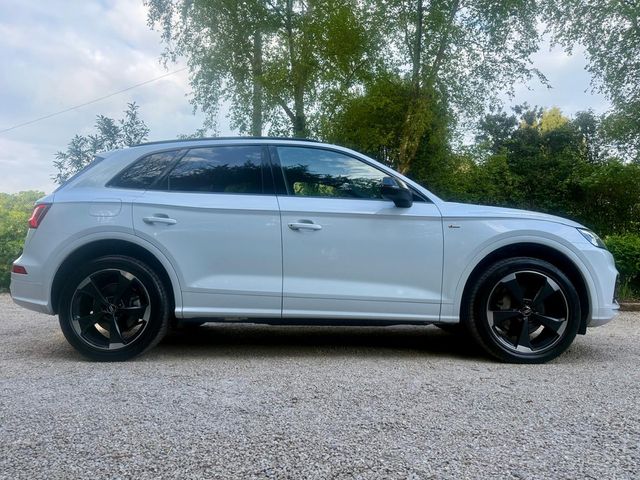 Image for 2019 Audi Q5 40 TDI 190PS QUATTRO S LINE BLACK EDITION