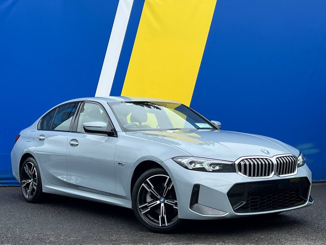 Image for 2023 BMW 3 Series 330e M-SPORT 2.0 HYBRID // DIGITAL SERVICE HISTORY // VIRTUAL COCKPIT // LEATHER/ALCANTARA M-SPORT INTERIOR