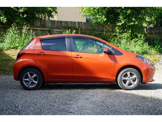 Image for 2016 Toyota Yaris Vitz 