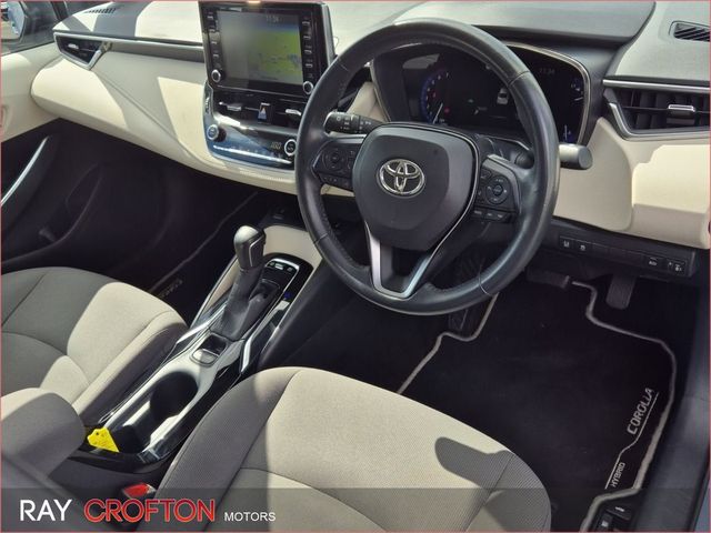 Image for 2021 Toyota Corolla 1.8 Hybrid Luna Sport Saloon