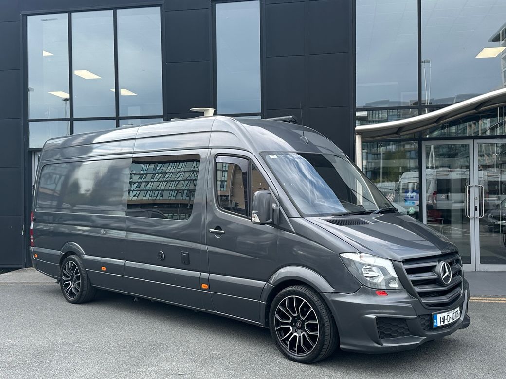 Image for 2014 Mercedes-Benz Sprinter Camper / Racevan 