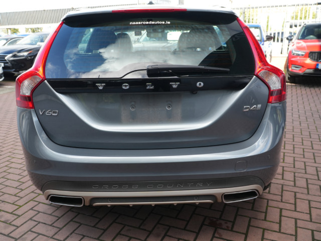 Image for 2018 Volvo V60 Cross Country 2018 VOLVO V60 CROSS COUNTRY