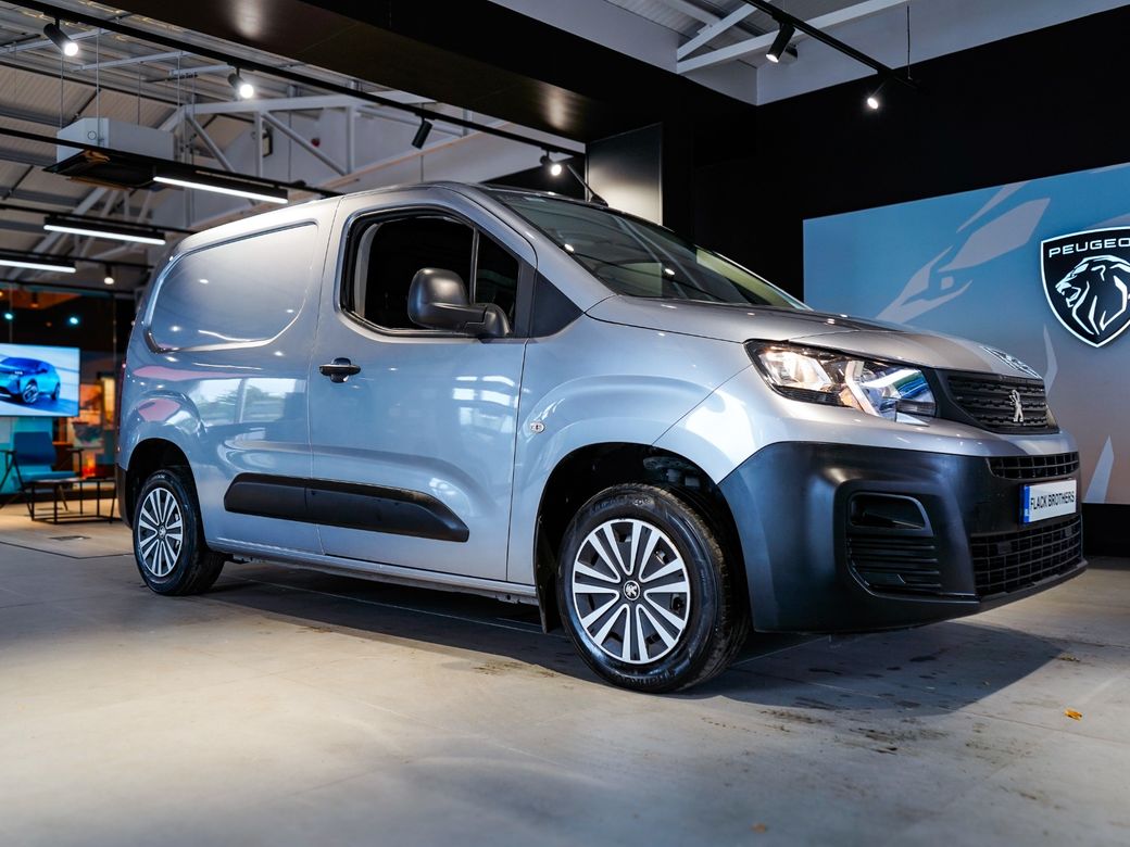 Image for 2021 Peugeot Partner 1.5 Blue HDI 75 Panelled 6.2 3