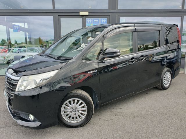 Image for 2014 Toyota Noah 7 SEATER * 1.8 SELF CHARGING HYBRID 