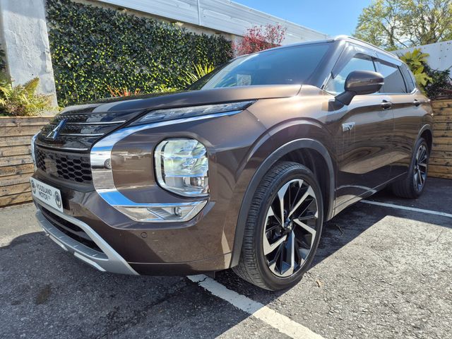 Image for 2022 Mitsubishi Outlander 2.4 PVEV / 7 SEATER / EXCEED / TOP SPEC / TAX €140 (222 REG ) 
