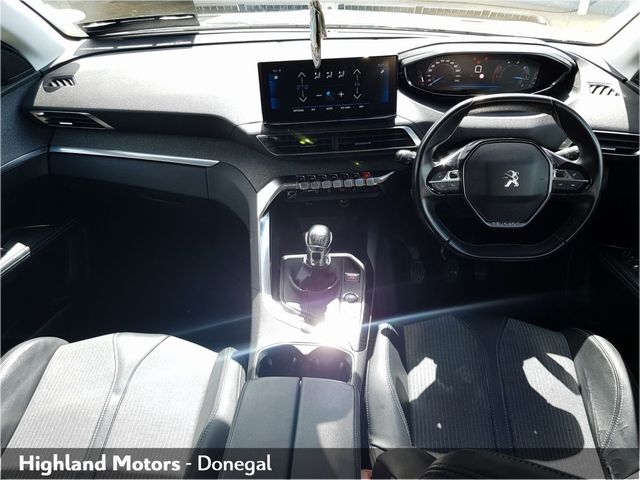 Image for 2022 Peugeot 5008 1.5 BlueHDi 130bhp Allure