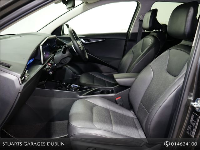 Image for 2023 Kia Niro K4 PHEV: INTERSTELLAR GREY METALLIC WITH TWO TONE INTERIOR, HEADS UP, POWER BOOT, HEATED AND VENTILAED SEATS, MEMORY SEATS, ANDROID APPLE CARPLAY