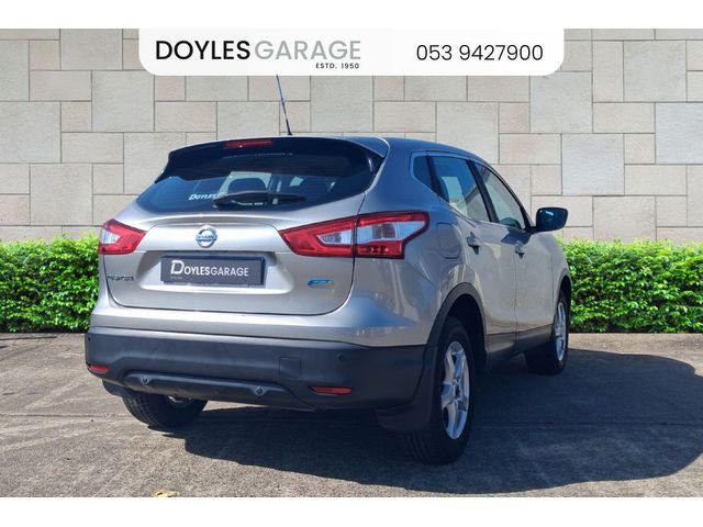 Image for 2015 Nissan Qashqai XE 1.5 Diesel *NO WARRANTY*