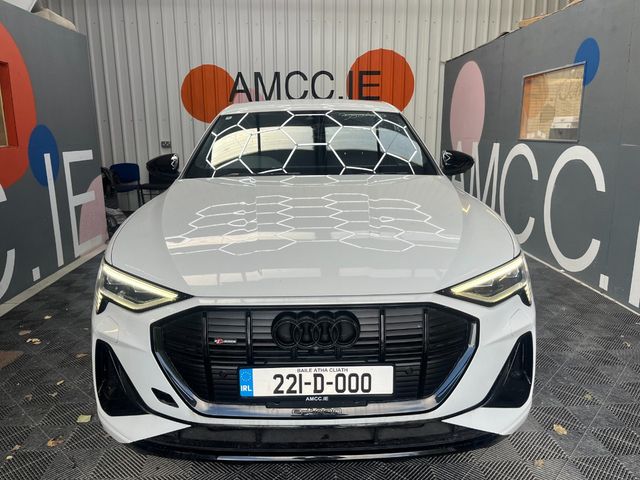 Image for 2022 Audi e-tron 2022 AUDI E-TRON SPORTBACK 4WD AUTOMATIC / CRUISE CONTROL / PARKING CAMERA / ELECTRIC MEMORY & HEATED SEATS / PADDLE SHIFTERS / AMBIENT LIGHTS / APPLE CARPLAY AND MORE
