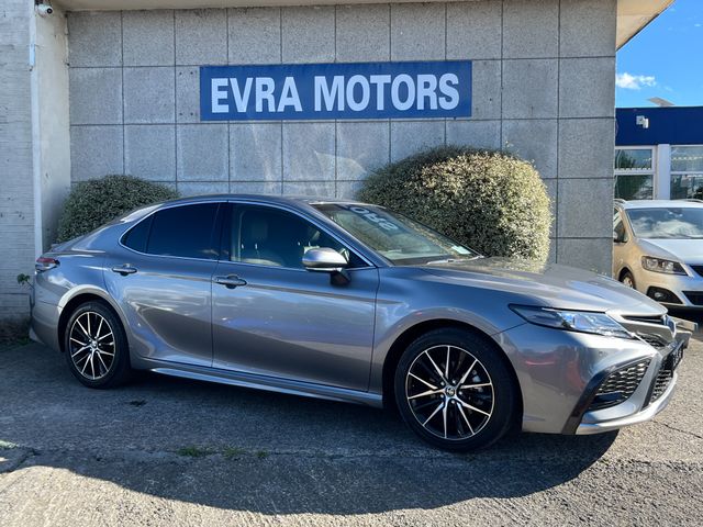 Image for 2022 Toyota Camry WS HYBRID AUTOMATIC 2.5 PETROL //VERY LOW MILES//HIGH SPEC//HALF LEATHER ELECTRIC HEATED SEATS//JBL SOUND SYSTEM//REVERSE CAMERA//KEYLESS ENTRY//ADAPTIVE CRUISE CONTROL//