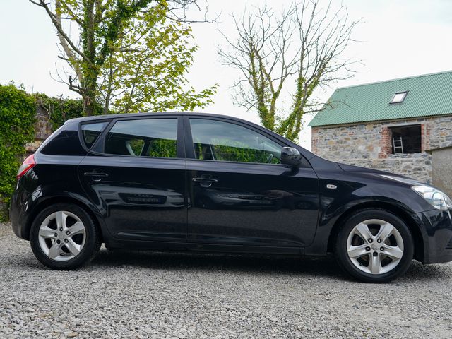 Image for 2012 Kia Ceed 1.4 Petrol Manual 5DR