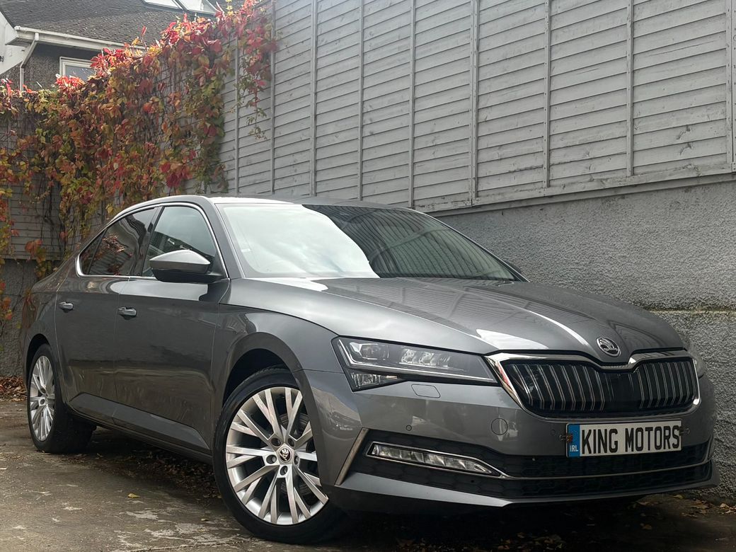 Image for 2023 Skoda Superb SE L PLUG-IN HYBRID / DSG / LEATHER / NAV / ELECTRIC BOOT OPENING / APPLE / *FINANCE PACKAGES AVAILABLE*
