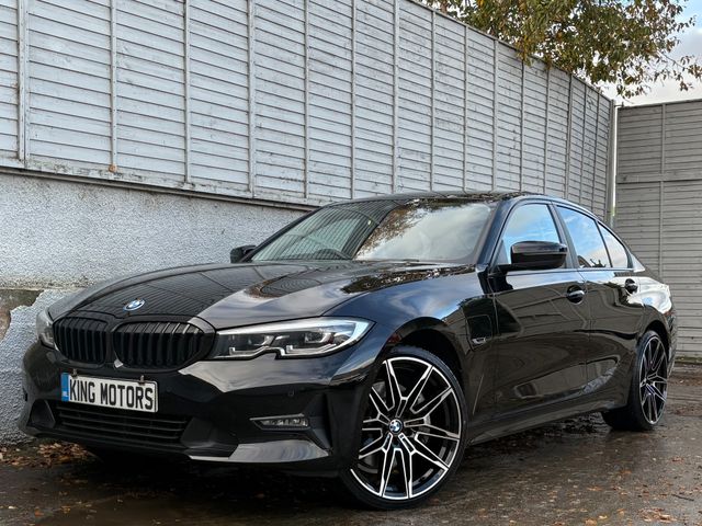 Image for 2022 BMW 3 Series 330e SE PRO AUTO / LEATHER / 20" UPGRADED ALLOYS / APPLE & ANDROID / ONE OWNER / BMW HISTORY / *FINANCE OPTIONS AVAILABLE*