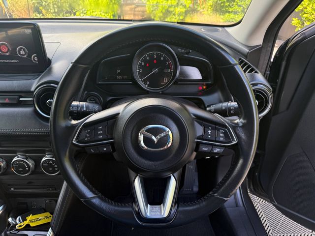 Image for 2017 Mazda Demio SKYACTIV 1.3 AUTO // FULL SERVICE HISTORY // HEATED SEATS // AIR CONDITIONING