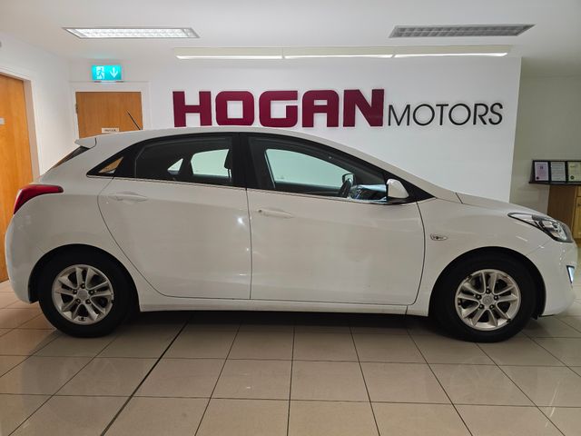 Image for 2016 Hyundai i30 Diesel SE 5DR H/B