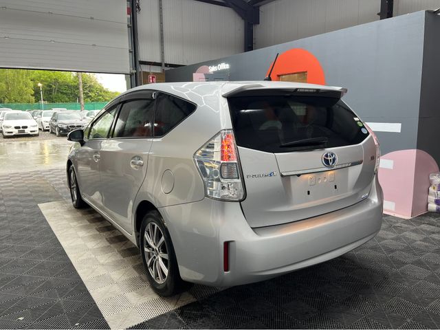 Image for 2013 Toyota Prius Alpha 1.8 HYRBID / 107k KMs 