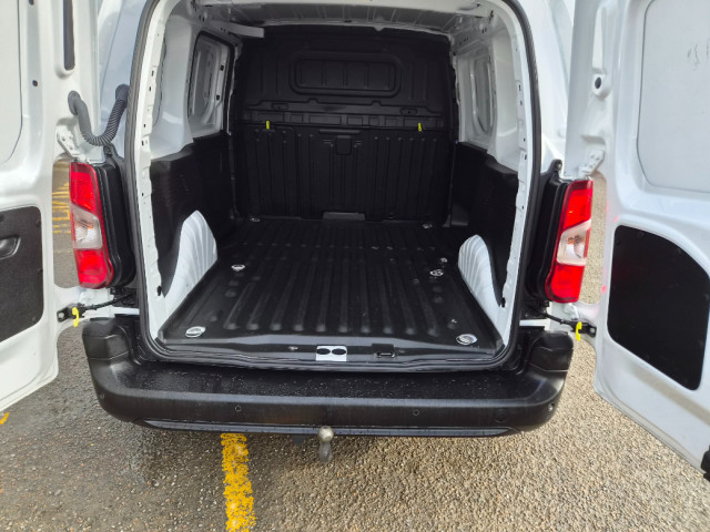 Image for 2025 Citroen Berlingo LX Plus NO VAT