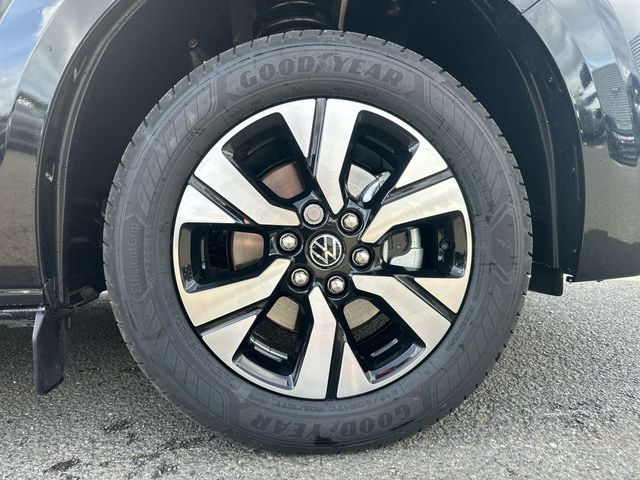 Image for 2026 Volkswagen Transporter TRENDLINE PLUS LWB 150HP MANUAL