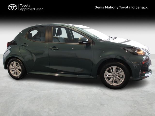 Image for 2026 Toyota Yaris Hybrid Luna