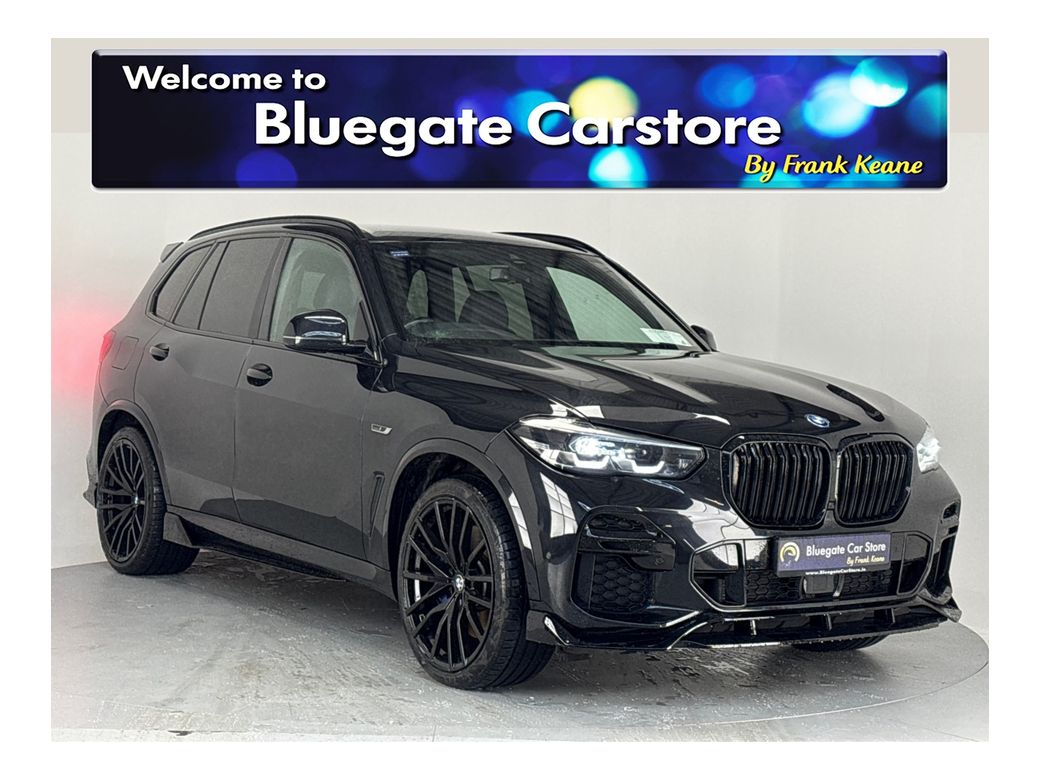 Image for 2022 BMW X5 XDRIVE45E M SPORT**PERFORMANCE KIT**NEW 22"ALLOYS**BLACK LEATHER INTERIOR**REVERSE CAMERA**PARKING SENSORS**DUAL CLIMATE CONTROL**APPLE CARPLAY**ELECTRIC TAILGATE**FINANCE AVAILABLE**