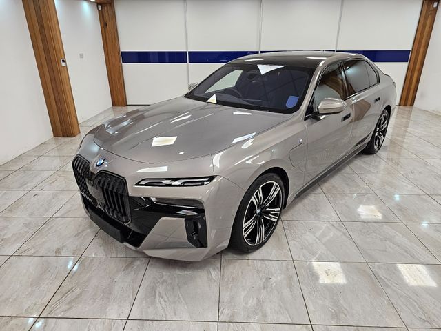 Image for 2024 BMW 7 Series STUNNING COLOUR 