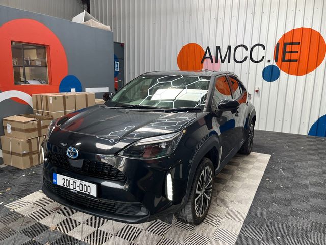 Image for 2020 Toyota Yaris Cross 2020 TOYOTA YARIS CROSS HYBRID Z 1.5 AUTOMATIC / CRUISE CONTROL / PARKING CAMERA AND MORE