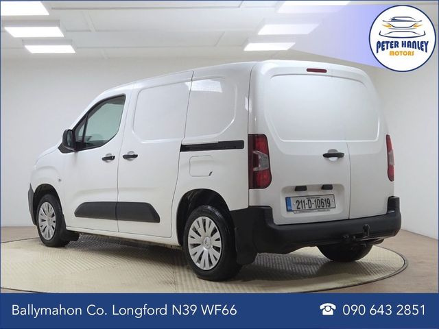 Image for 2021 Citroen Berlingo TOUCH BlueHDi 100 S&S MWB 5 seats