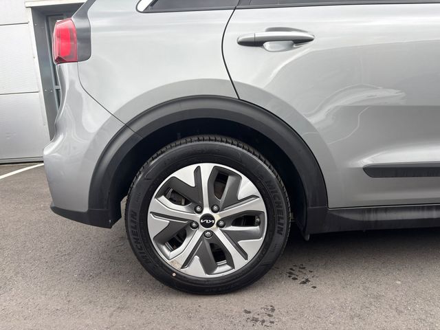 Image for 2022 Kia e-Niro 64kwh Long Range, Auto, CarPlay, Camera, Privacy Glass, 17" Alloys, Cruise Control, 1/2 Leather