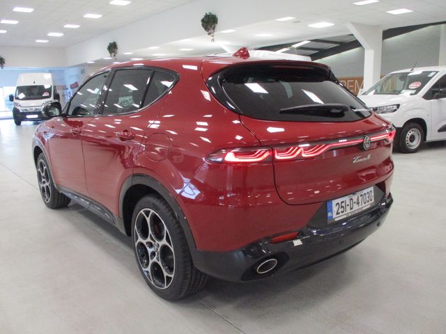 Image for 2025 Alfa Romeo Tonale Veloce 1 3 280 BHP Phev Q4 AWD-PRE REG-HUGE SAVINGS-DELIVERY KM'S