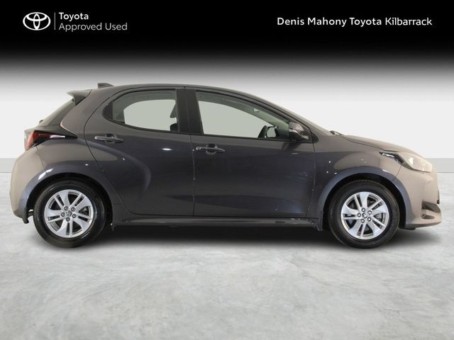Image for 2023 Toyota Yaris HYBRID LUNA 4DR AUTO